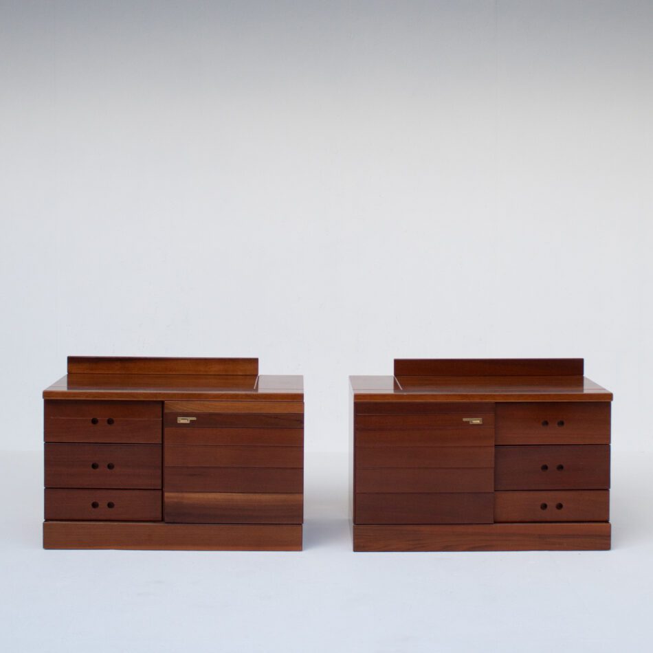Set of Two Italian Mid-Century Wooden Nightstands